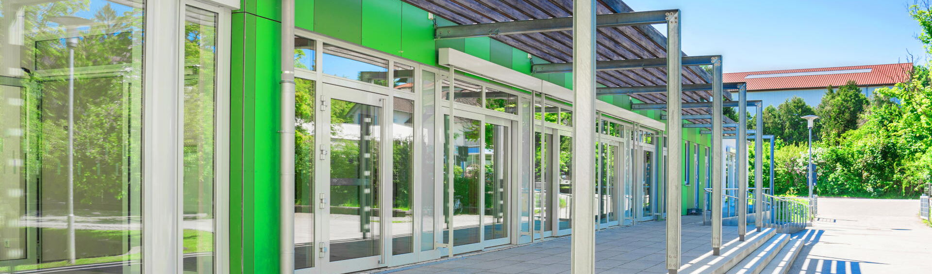 Mittelschule Landau, Gebäude